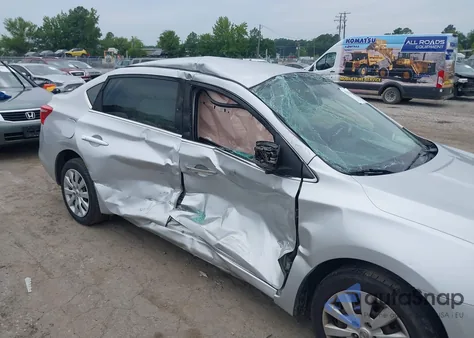 2018 Nissan Sentra S из США, поврежденный, VIN 3N1AB7AP1JY329903